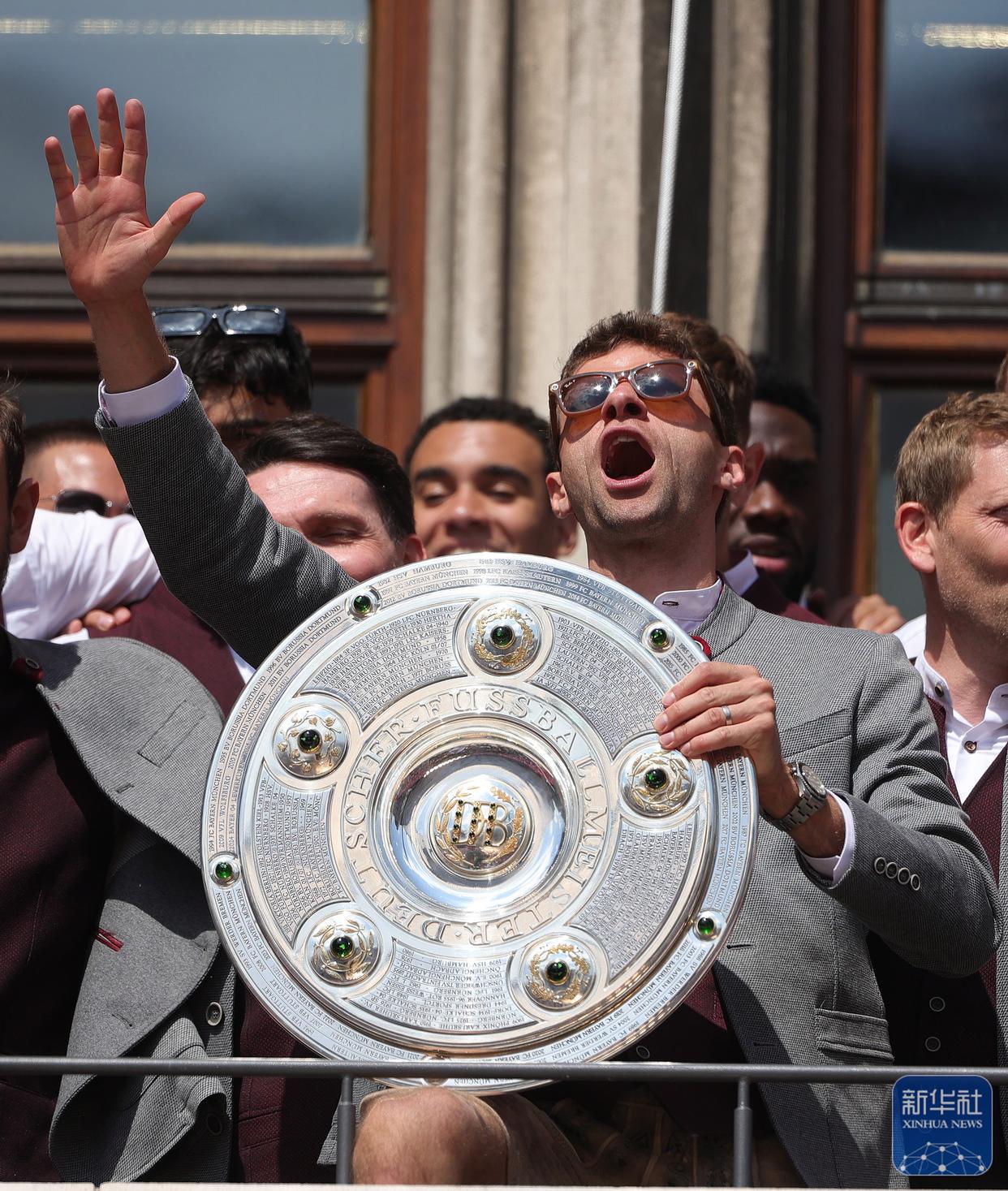 蜂鸟- 球员德罗巴 