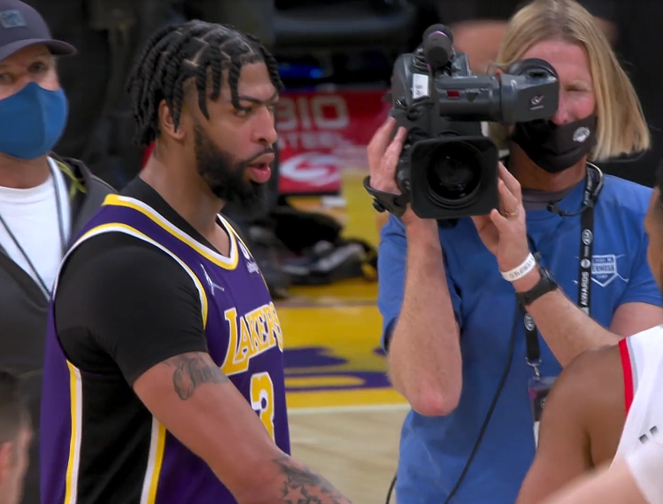 蜂鸟电竞-关于浓眉哥连续三场比赛得分超过连败，RNG挑战极限！的信息