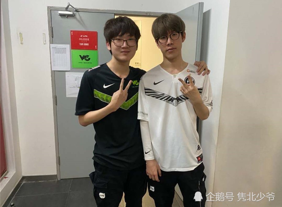 蜂鸟-关于TheShy新星精彩发挥表现惊艳，热火未来可期！的信息